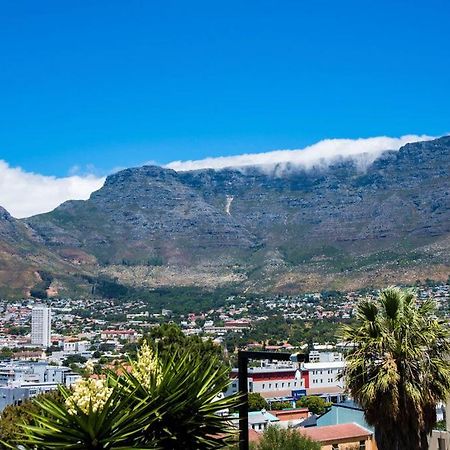 Table Mountain Inn Кейптаун Екстер'єр фото